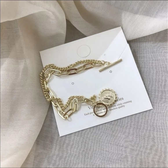 New Two Layered Queen Elizabeth Portrait Necklaces - Picture 3 of 3